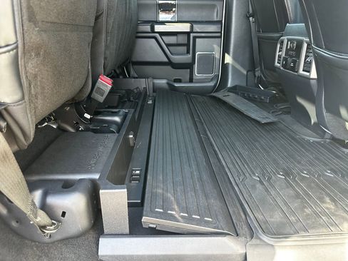 Used 2022 Ford F250 Platinum w/ FX4 Off-Road Package image 52