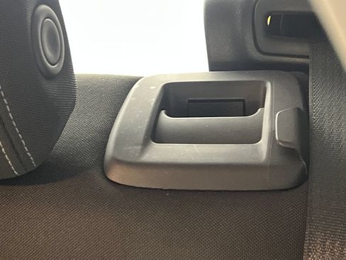 Used 2025 Chevrolet TrailBlazer LT AWD/4WD image 18