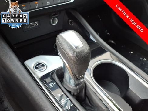Used 2024 Nissan Altima 2.5 SV FWD image 23