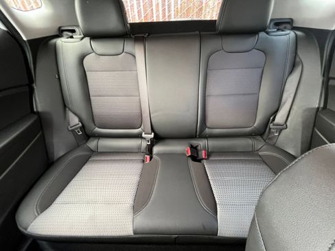 Used 2025 Chevrolet Trax LT w/ LT Convenience Package image 36