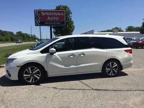 Used 2019 Honda Odyssey Elite image 11