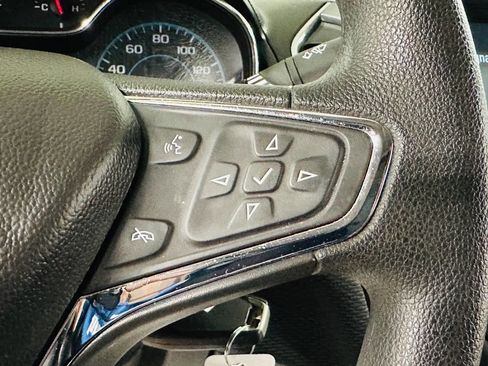 Used 2018 Chevrolet Cruze LT FWD image 18