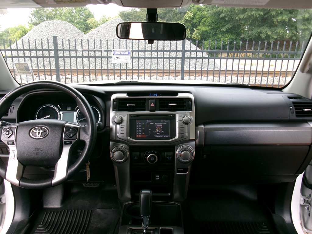 Used 2016 Toyota 4Runner SR5 RWD image 21
