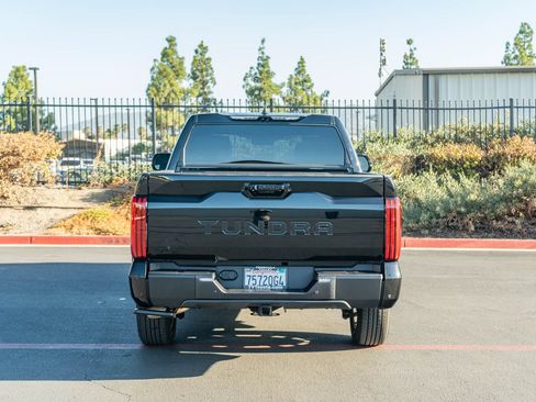 Certified 2025 Toyota Tundra Limited AWD/4WD image 8