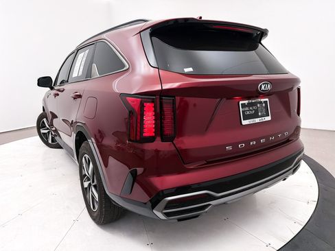 Used 2021 Kia Sorento S w/ Panoramic Sunroof Package image 9
