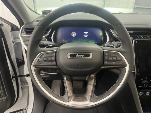 Used 2023 Jeep Grand Cherokee 4WD 4xe image 22