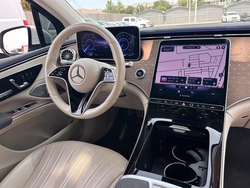 Used 2023 Mercedes-Benz EQS 450+ SUV image 10