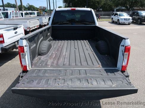 Used 2019 Ford F250 XL w/ Power Equipment Group AWD/4WD image 18