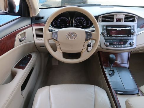 Used 2011 Toyota Avalon image 14