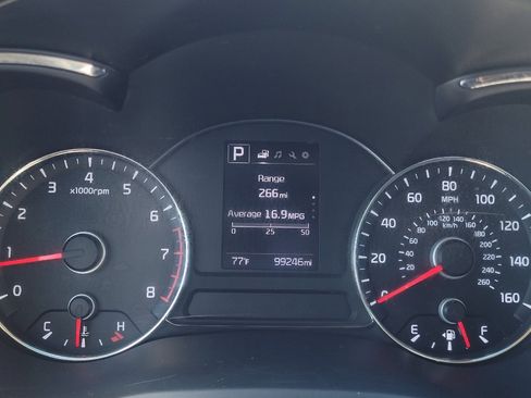 Used 2017 Kia Forte EX image 23