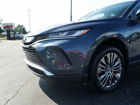 Used 2024 Toyota Venza Limited AWD/4WD image 17