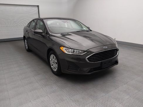 Used 2020 Ford Fusion S FWD image 14