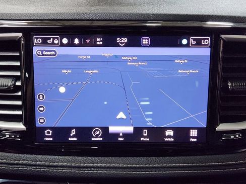 Used 2022 Chrysler Pacifica Touring-L w/ Uconnect Theater Family Group AWD/4WD image 37