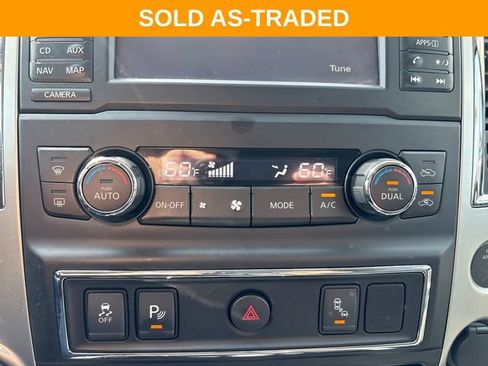Used 2018 Nissan Titan SL AWD/4WD image 18