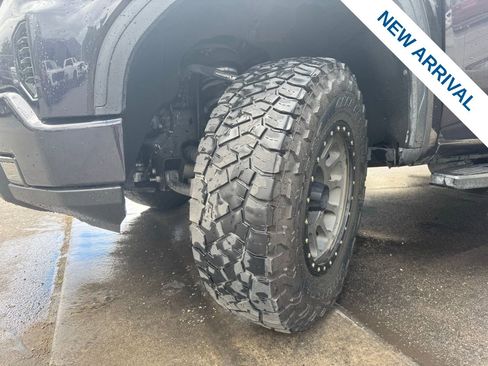 Used 2022 GMC Sierra 1500 Elevation w/ Elevation Premium Package image 28