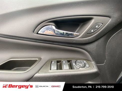 Certified 2023 Chevrolet Equinox RS w/ LPO, Floor Liner Package image 26