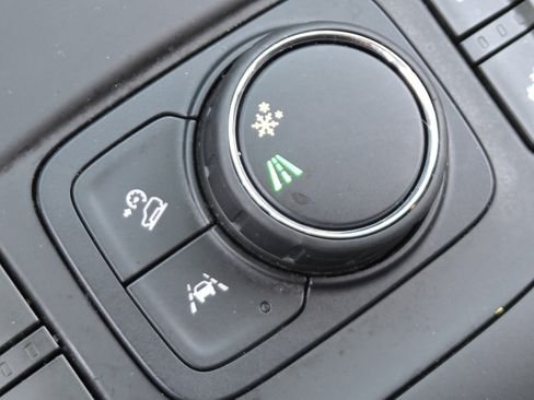 Used 2020 GMC Terrain SLE w/ Driver Convenience Package FWD image 8