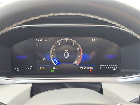 New 2026 Volkswagen Taos SE image 14