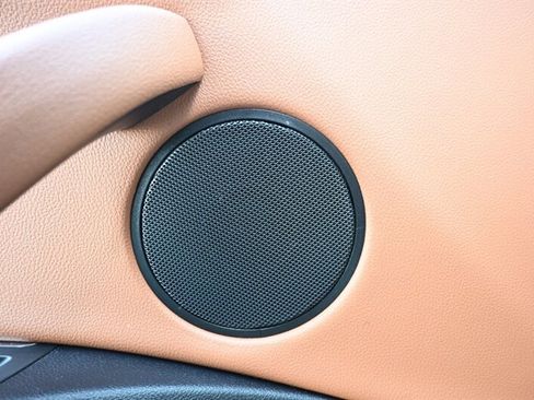 Used 2023 BMW X4 xDrive30i w/ M Sport Package image 26