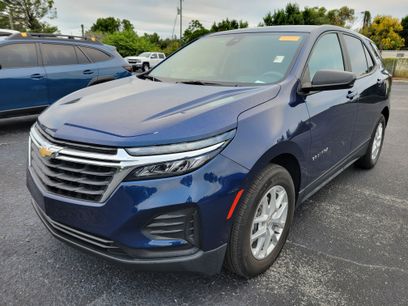 Used 2023 Chevrolet Equinox LS w/ LS Convenience Package