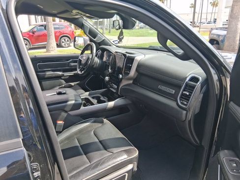 Used 2020 RAM 1500 Laramie w/ Sport Appearance Package AWD/4WD image 11