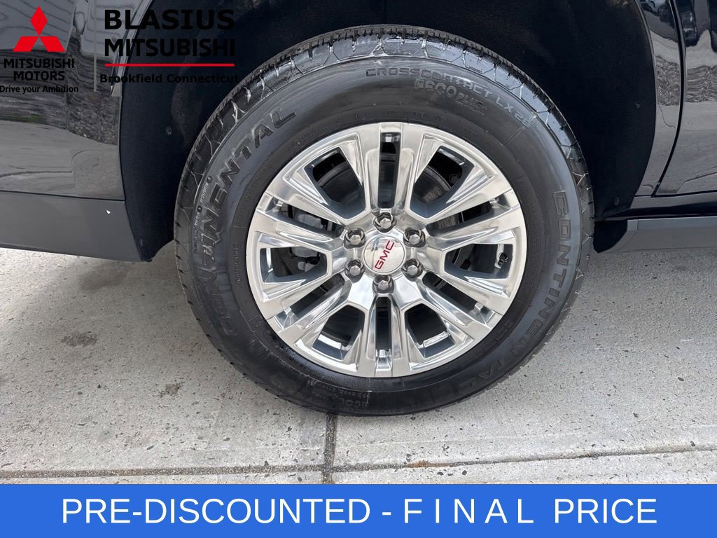 Used 2026 GMC Yukon Denali w/ Sun & Power Step Package AWD/4WD image 5
