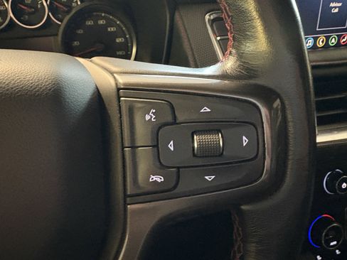 Used 2021 Chevrolet Suburban RST w/ Luxury Package image 14