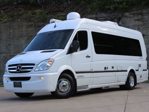 Used 2013 Mercedes-Benz Sprinter 3500 image 1