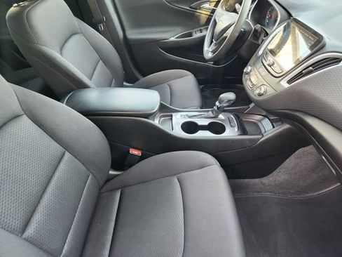 Used 2024 Chevrolet Malibu LS FWD image 19