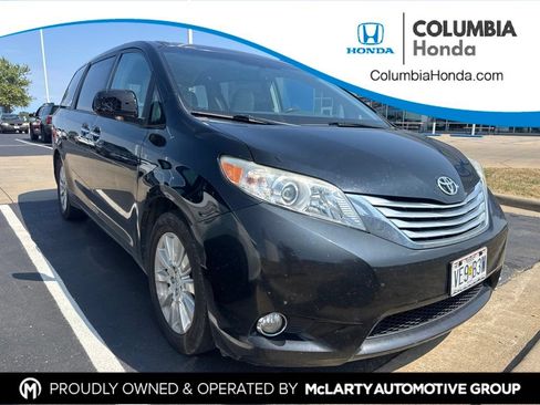 Used 2012 Toyota Sienna Limited w/ Premium Pkg AWD/4WD image 1