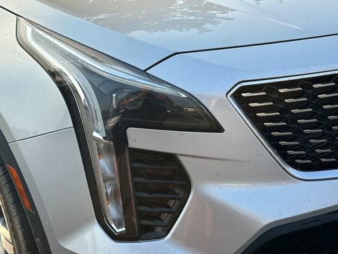 Used 2019 Cadillac XT4 Premium Luxury w/ Enhanced Visibility Package AWD/4WD image 8