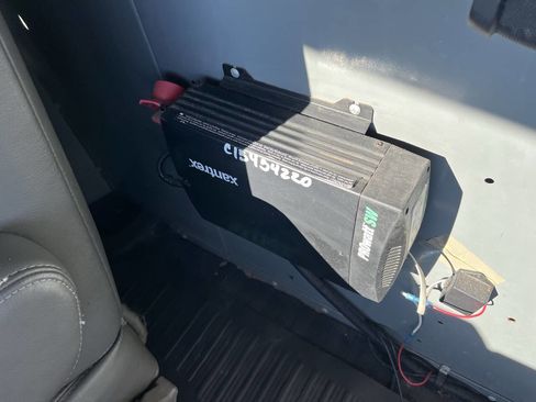 Used 2013 Chevrolet Express 2500 image 10