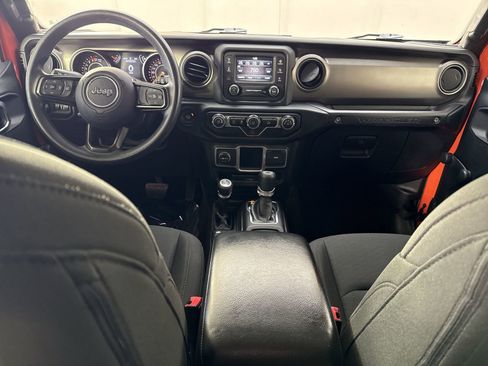 Used 2018 Jeep Wrangler Unlimited Sport AWD/4WD image 23