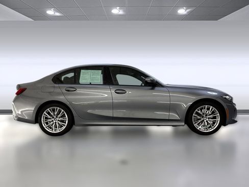 Certified 2023 BMW 330i Sedan w/ Convenience Package image 7