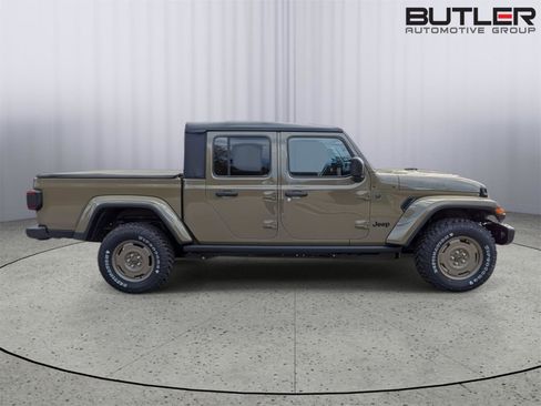 New 2026 Jeep Gladiator Willys AWD/4WD image 7