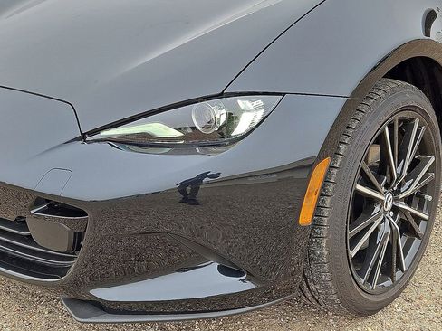 Used 2024 MAZDA MX-5 Miata RF Grand Touring w/ Weather Package image 11