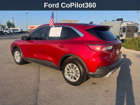 Used 2022 Ford Escape SE w/ Convenience Package FWD image 3