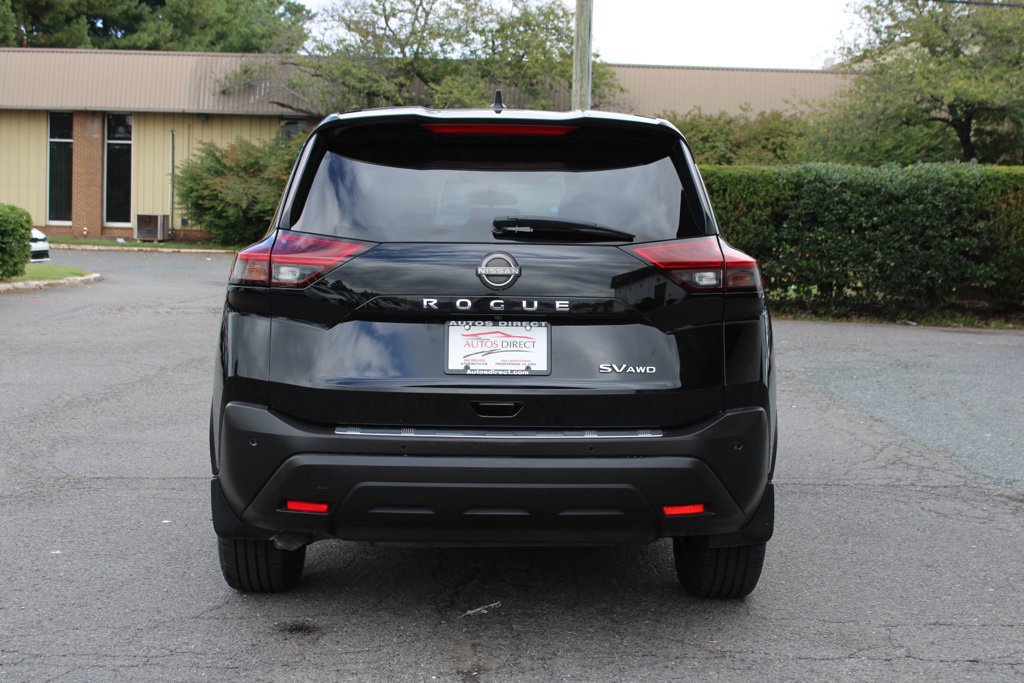 Used 2024 Nissan Rogue S AWD/4WD image 6