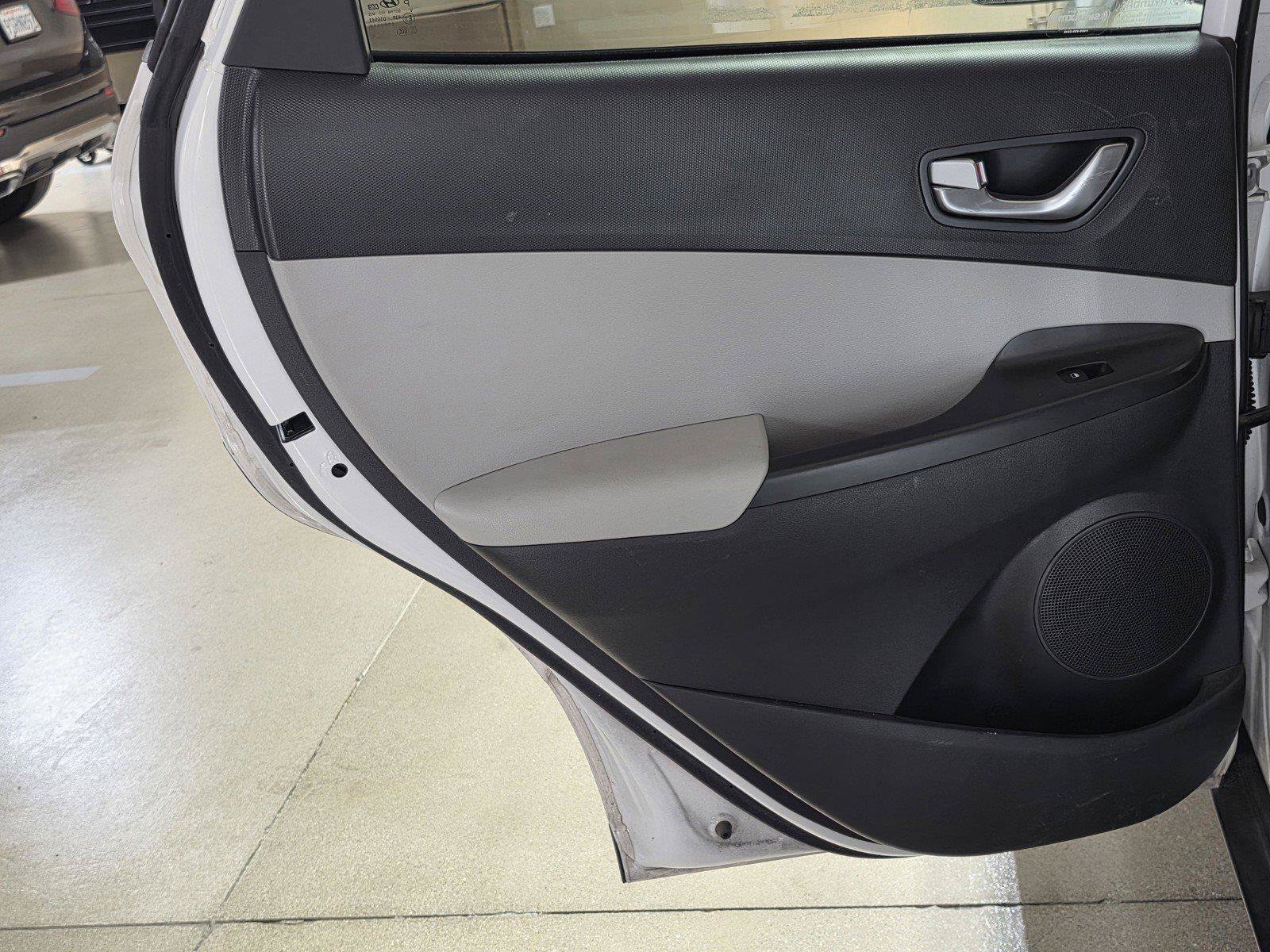 Used 2023 Hyundai Kona SEL w/ Convenience Package FWD image 10