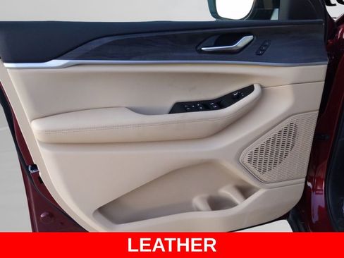 New 2025 Jeep Grand Cherokee L Limited w/ MOPAR Finishing Package RWD image 12