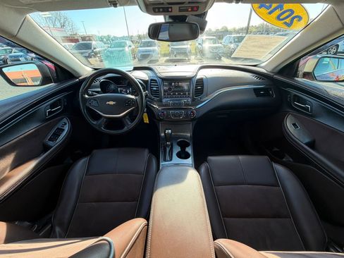 Used 2014 Chevrolet Impala LT w/ Premium Seating Package FWD image 14