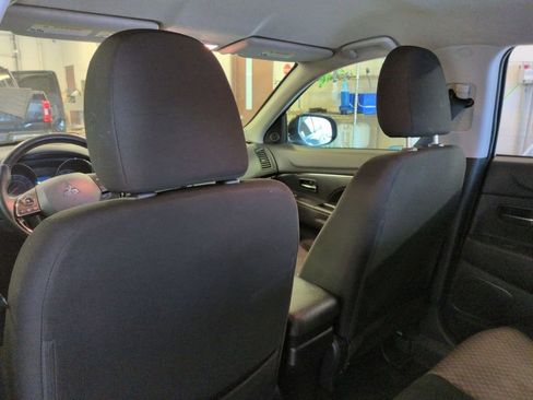 Used 2019 Mitsubishi Outlander Sport ES image 24