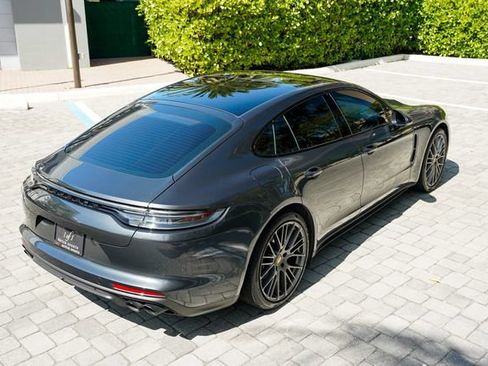 Used 2023 Porsche Panamera 4 Platinum Edition AWD/4WD image 28