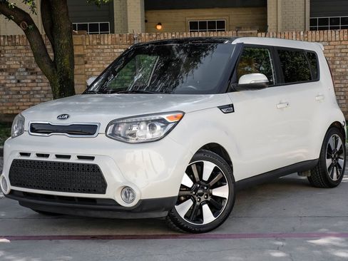 Used 2015 Kia Soul ! w/ Sun & Sound Package image 10