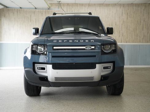 Used 2024 Land Rover Defender 110 S image 2