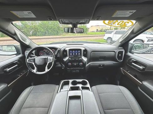 Used 2019 Chevrolet Silverado 1500 LT Trail Boss w/ Convenience Package AWD/4WD image 19
