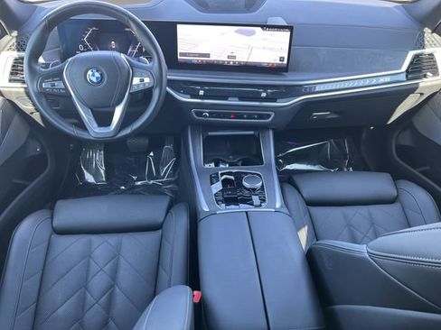 Certified 2025 BMW X5 xDrive50e w/ Premium Package image 11