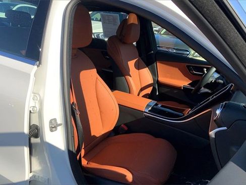 Used 2025 Mercedes-Benz C 300 4MATIC Sedan image 7