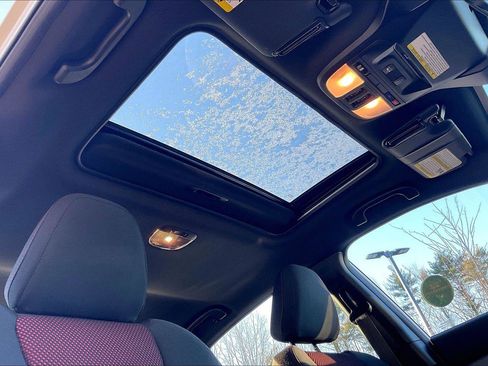 Used 2023 Subaru Impreza 2.0i Sport image 16