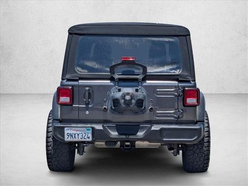 Used 2018 Jeep Wrangler Unlimited Sport AWD/4WD image 7